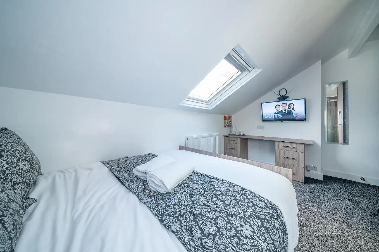 *Ra12S* For Your Most Relaxed & Cosy Stay + Free Parking + Free Fast Wifi * リーズ